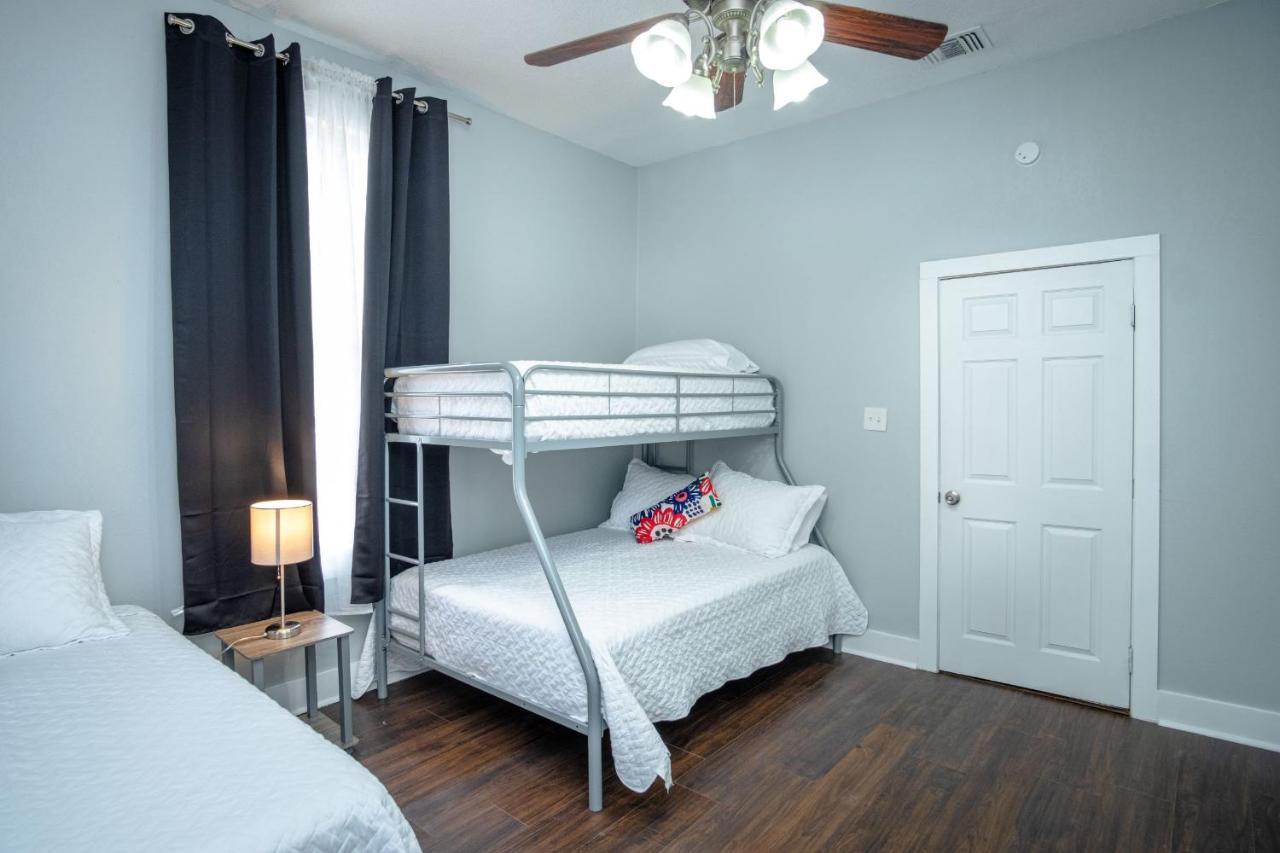 サンアントニオRemodeled Historic 2Br 1Ba House Near Downtownアパートメント エクステリア 写真