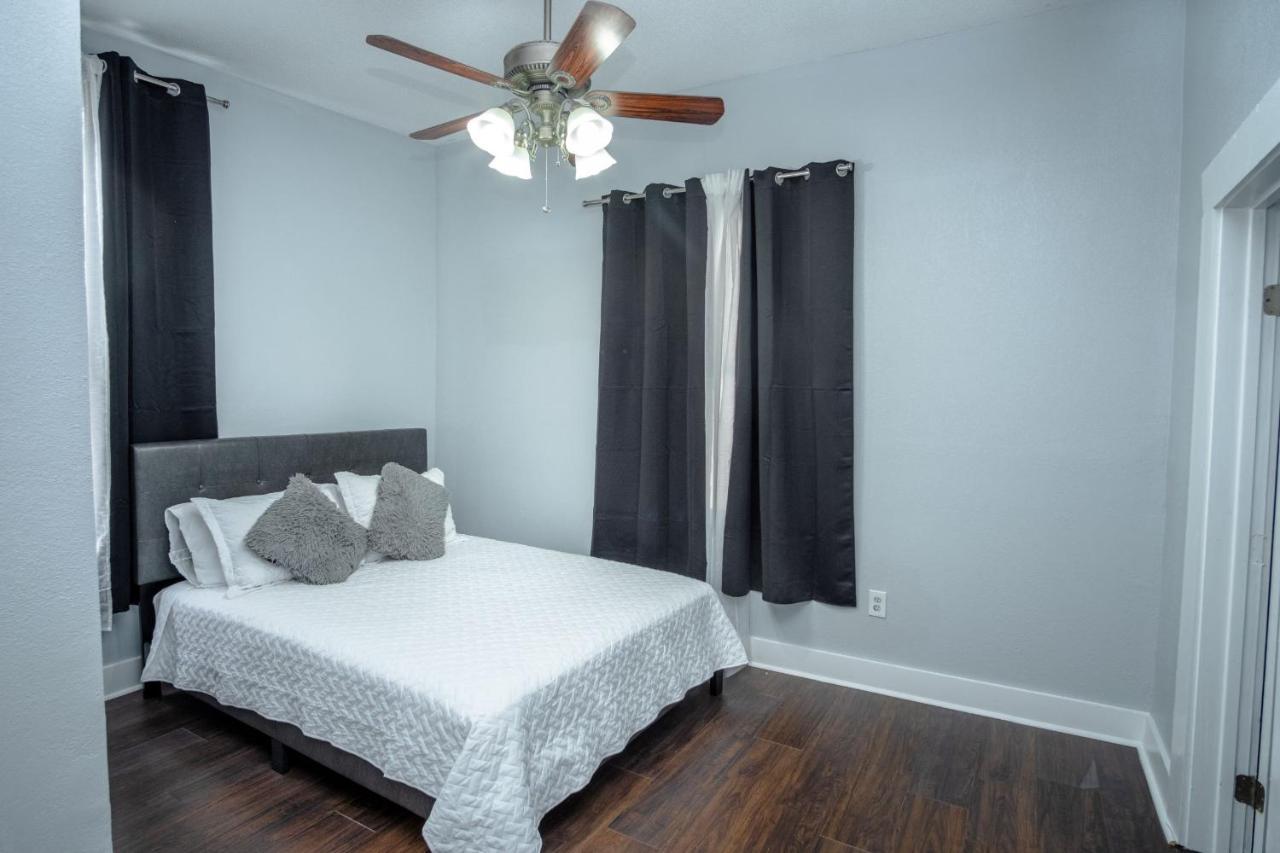 サンアントニオRemodeled Historic 2Br 1Ba House Near Downtownアパートメント エクステリア 写真