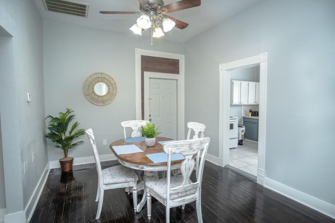 サンアントニオRemodeled Historic 2Br 1Ba House Near Downtownアパートメント エクステリア 写真
